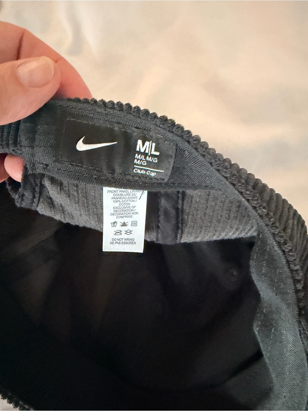 Nike Black Corduroy Knicks Cap with White Embroidery - Picture 4 of 4